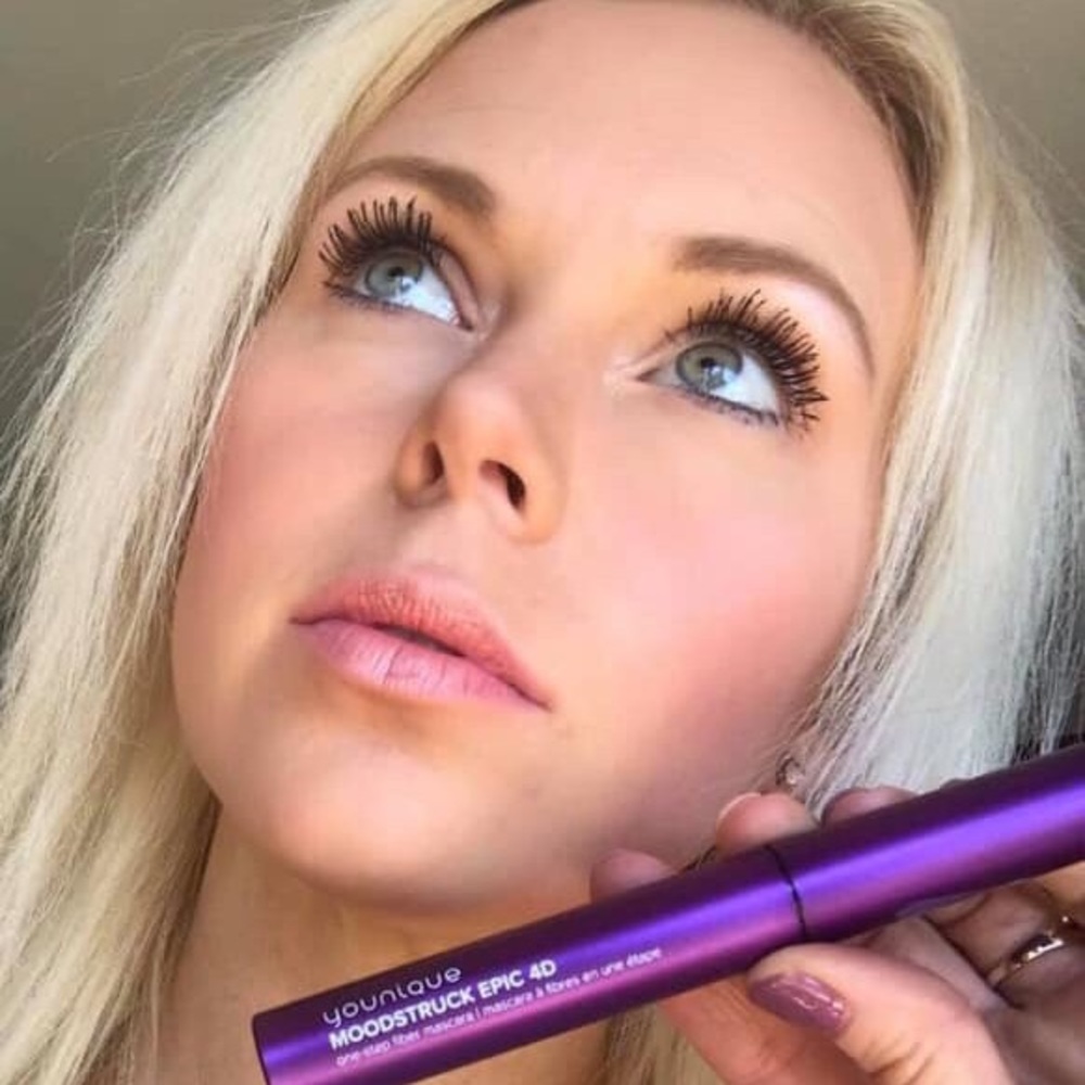 💜 NEW 4D MASCARA! 💜 - Picture 4 of 6